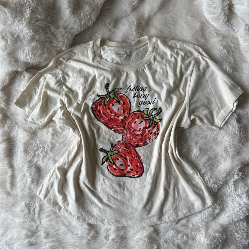 Unbranded Women's White and Cream T-shirt